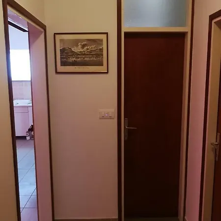 Ostricka Luka 13709a Apartamento *