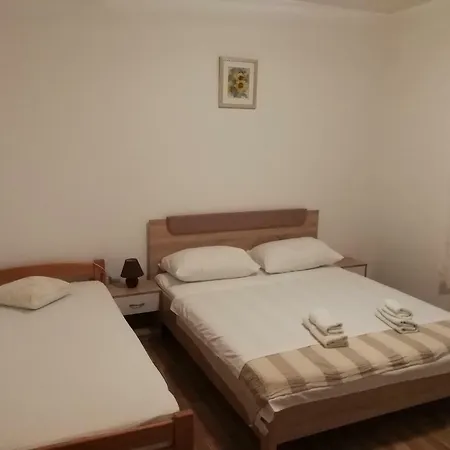 Ostricka Luka 13709a Apartamento
