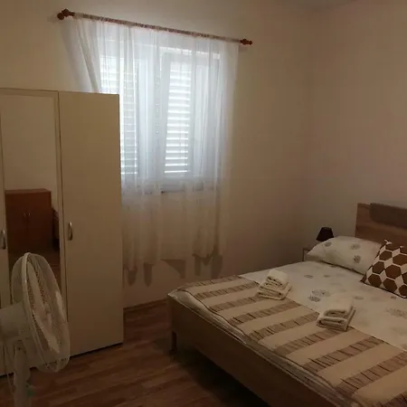 Apartamento Ostricka Luka 13709a